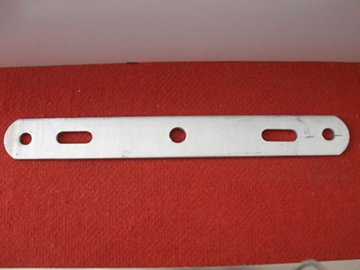 Flat iron connecting plate